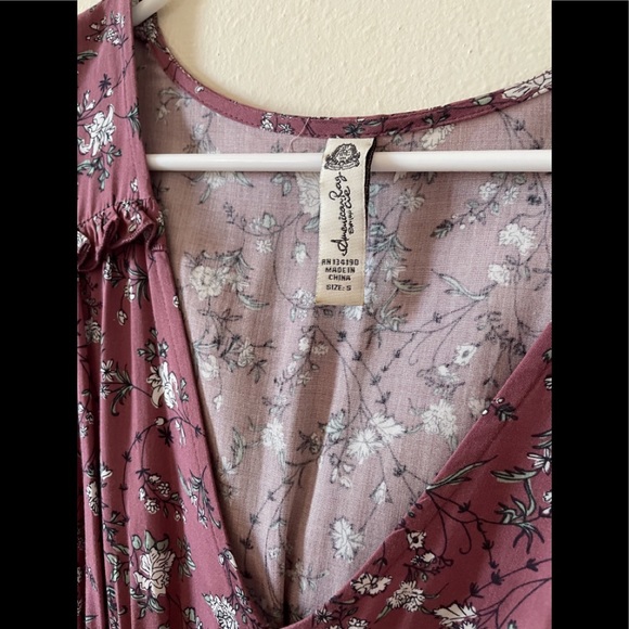 Juniors beautiful dress 🌹🌹 - Picture 3 of 3